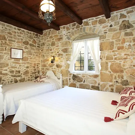 Villa Villa Kamilari *