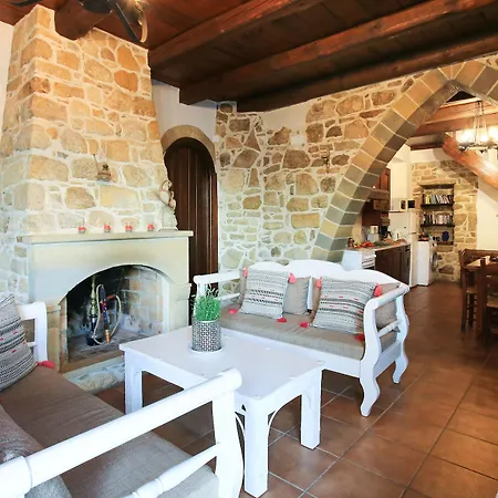 Villa Kamilari