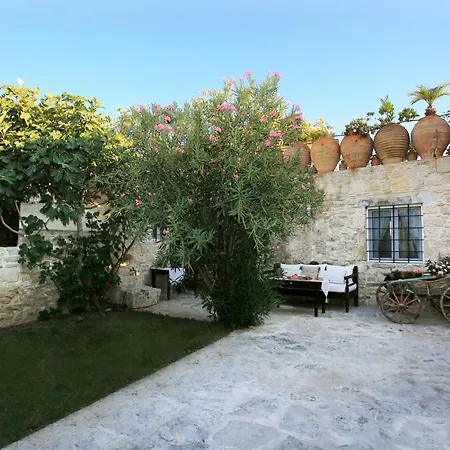 Villa Villa Kamilari *