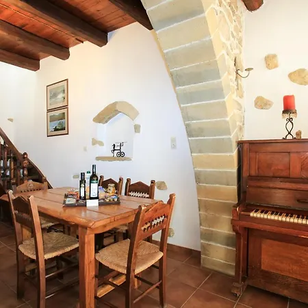 Villa Kamilari Villa